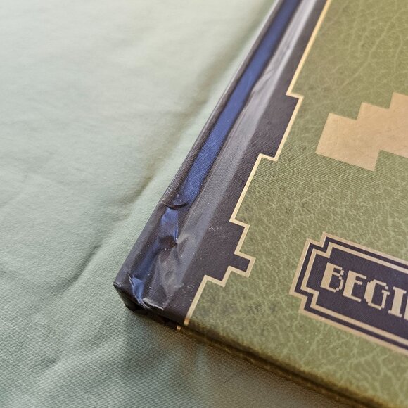 4 Minecraft Mojang Hardcover Books - Redstone, Combat, Beginner's & Construction - Picture 10 of 12